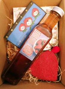 Geschenkbox „Valentinstag mit Erdbeerlikör“